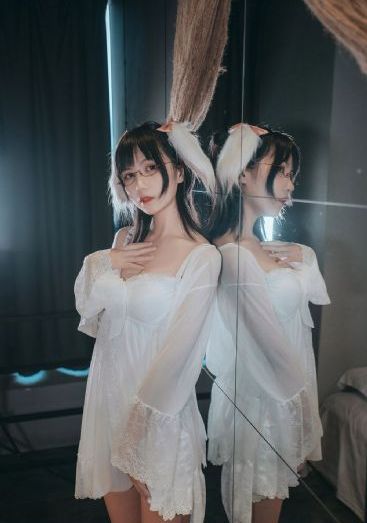 年轻妻子的秘密_BD国语电影在线看