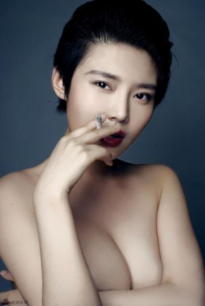 善良美丽女邻居4_蓝光HD在线观看
